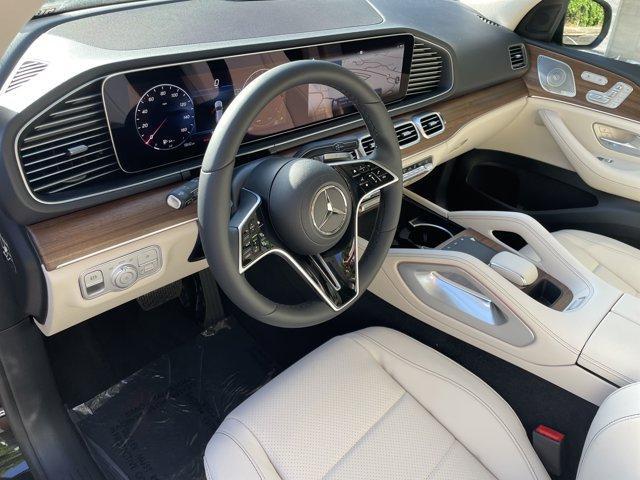 new 2025 Mercedes-Benz GLE 450 car, priced at $80,415