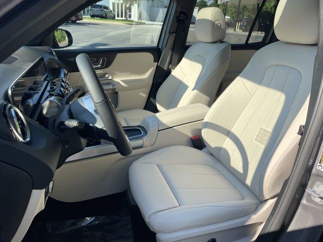 new 2025 Mercedes-Benz GLB 250 car, priced at $53,720