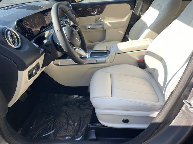 new 2025 Mercedes-Benz GLB 250 car, priced at $53,720