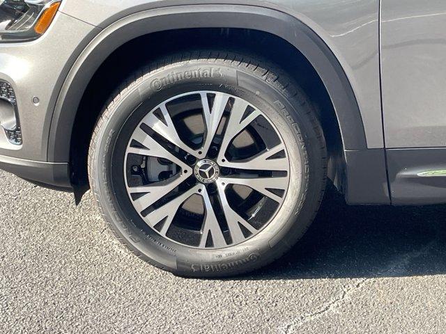 new 2025 Mercedes-Benz GLB 250 car, priced at $53,720