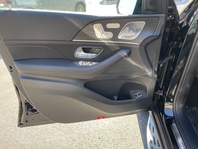new 2025 Mercedes-Benz GLE 580 car, priced at $101,975
