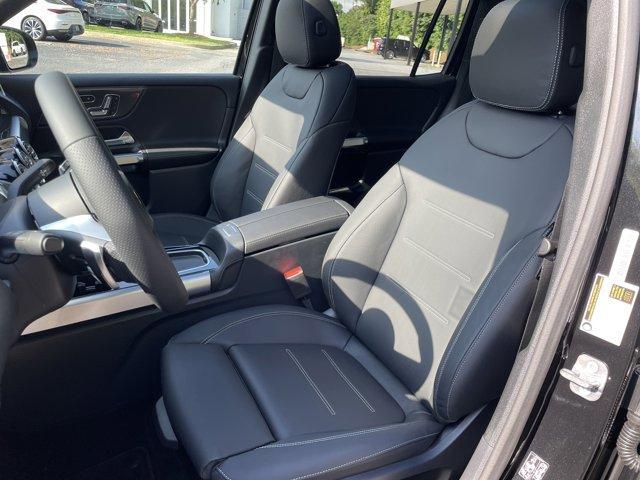 new 2025 Mercedes-Benz GLB 250 car, priced at $57,695