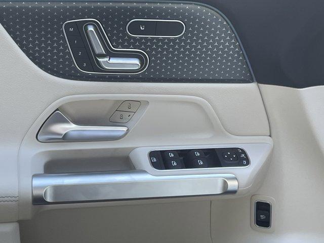 new 2025 Mercedes-Benz GLB 250 car, priced at $48,450