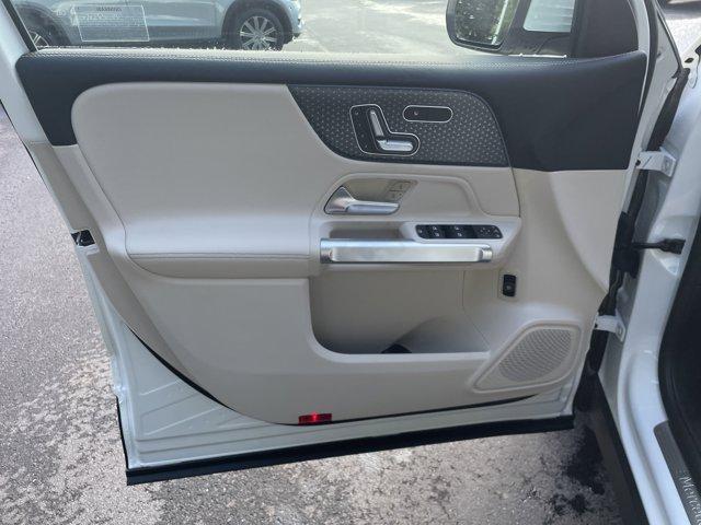 new 2025 Mercedes-Benz GLB 250 car, priced at $48,450