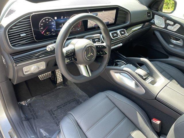 new 2025 Mercedes-Benz GLS 580 car, priced at $121,915