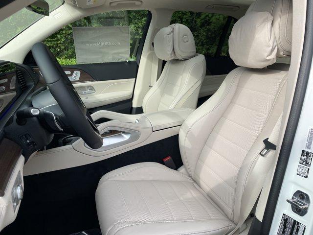 new 2025 Mercedes-Benz GLE 580 car, priced at $103,725