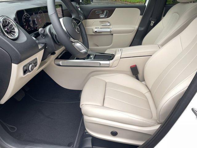 new 2025 Mercedes-Benz GLB 250 car, priced at $53,240