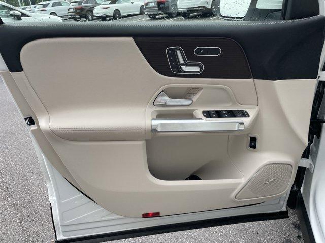 new 2025 Mercedes-Benz GLB 250 car, priced at $53,240