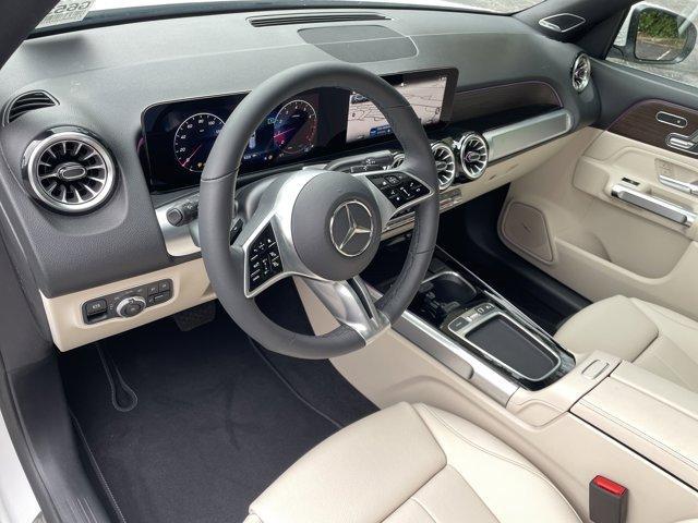new 2025 Mercedes-Benz GLB 250 car, priced at $53,240