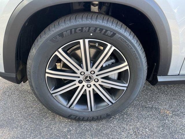 new 2025 Mercedes-Benz GLE 450 car, priced at $75,795