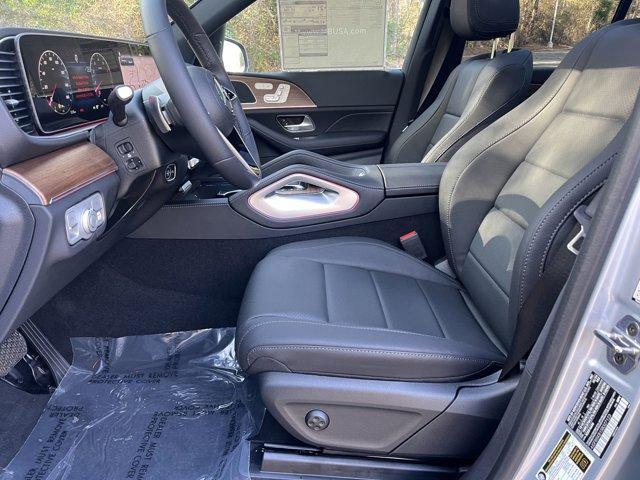 new 2025 Mercedes-Benz GLE 450 car, priced at $75,795