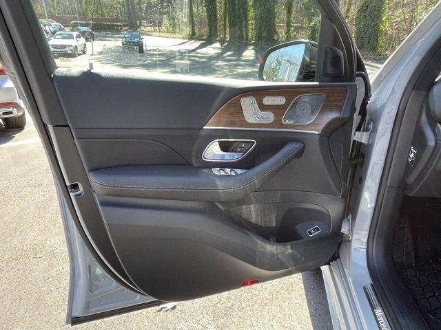 new 2025 Mercedes-Benz GLE 450 car, priced at $85,630