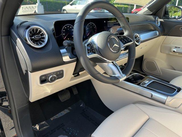 new 2025 Mercedes-Benz GLB 250 car, priced at $49,580