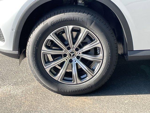 new 2025 Mercedes-Benz GLC 300 car, priced at $55,265
