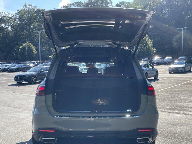new 2026 Mercedes-Benz GLS 580 car, priced at $140,870