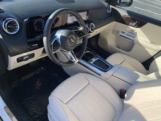 new 2025 Mercedes-Benz GLA 250 car, priced at $47,370