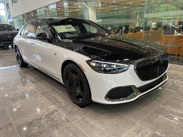 new 2025 Mercedes-Benz Maybach S 680 car, priced at $293,850