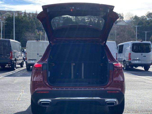new 2025 Mercedes-Benz GLA 250 car, priced at $49,620