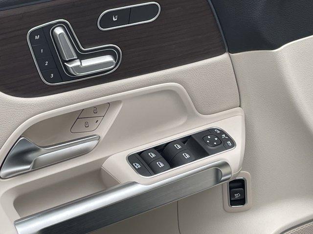 new 2025 Mercedes-Benz EQB 250 car, priced at $60,665