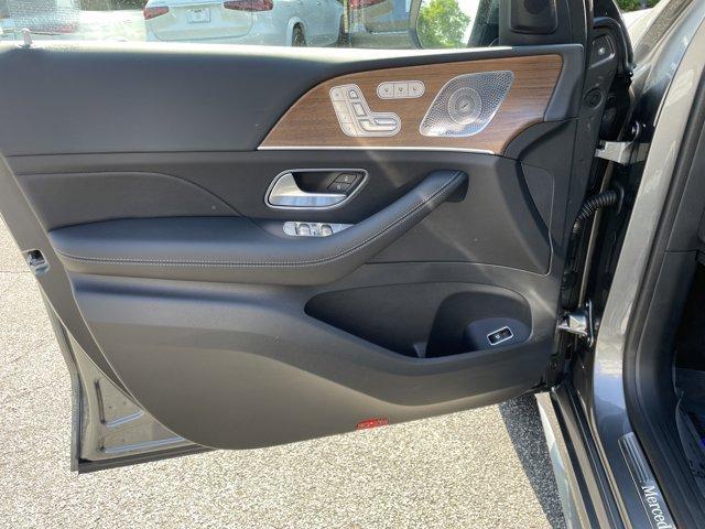 new 2025 Mercedes-Benz GLS 450 car, priced at $96,495