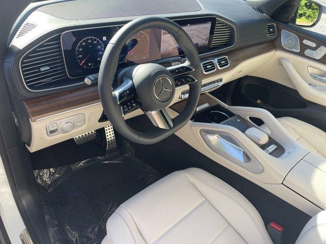 new 2025 Mercedes-Benz GLS 450 car, priced at $98,075