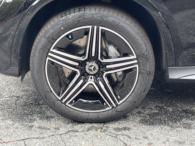 new 2026 Mercedes-Benz GLC 300 car, priced at $62,290