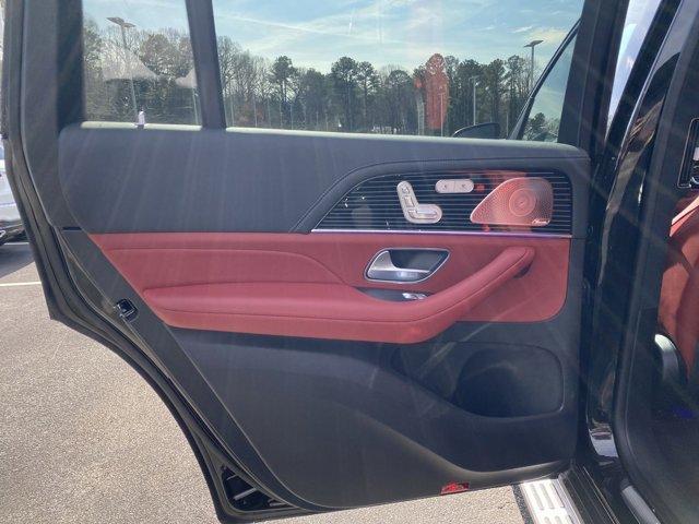 new 2025 Mercedes-Benz GLS 580 car, priced at $134,030