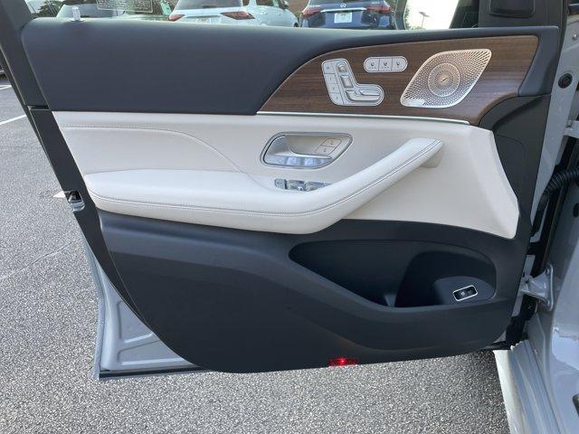 new 2026 Mercedes-Benz GLS 450 car, priced at $101,515