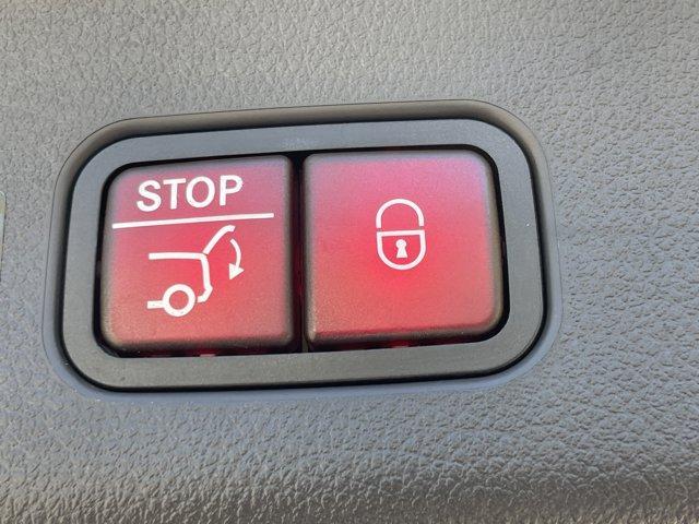 new 2026 Mercedes-Benz GLC 300 car, priced at $59,490