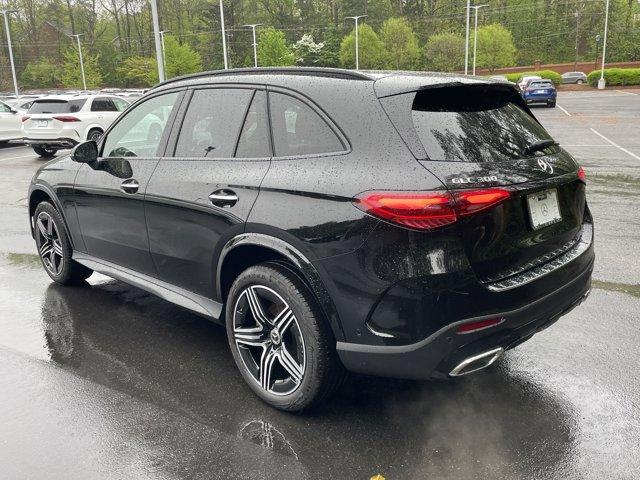 new 2025 Mercedes-Benz GLC 300 car, priced at $59,465