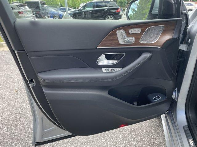 new 2025 Mercedes-Benz GLS 450 car, priced at $95,365