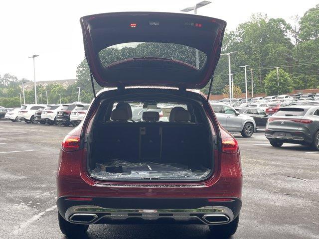 new 2025 Mercedes-Benz GLC 300 car, priced at $57,165