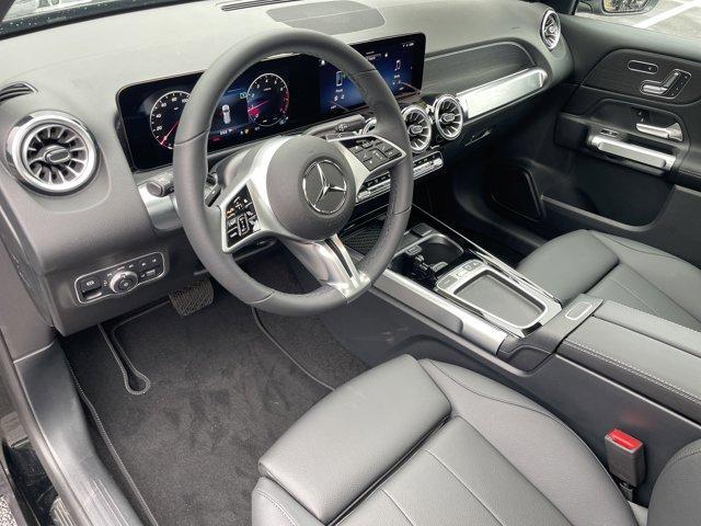 new 2025 Mercedes-Benz GLB 250 car, priced at $49,580