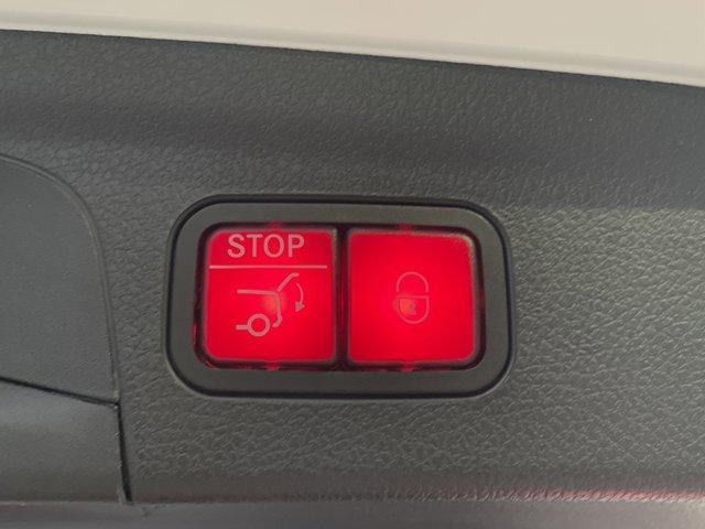 used 2025 Mercedes-Benz GLE 350 car, priced at $60,984