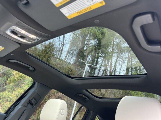 new 2025 Mercedes-Benz GLB 250 car, priced at $53,170