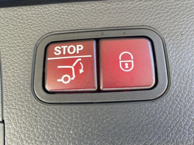 used 2022 Mercedes-Benz GLC 300 car, priced at $35,883