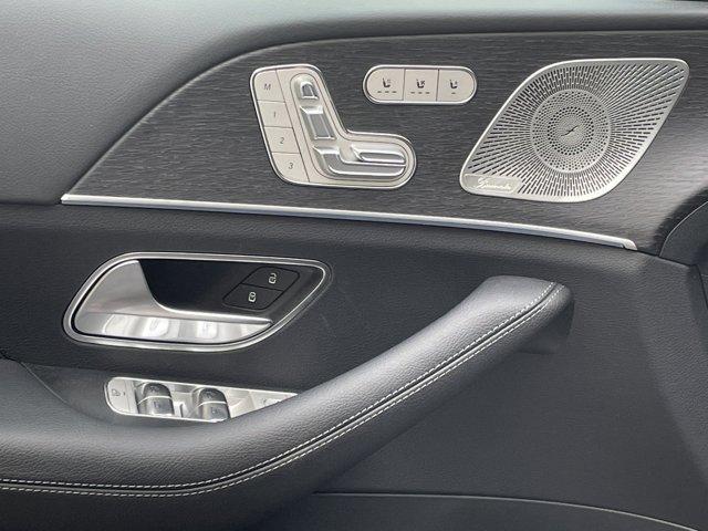 new 2025 Mercedes-Benz GLE 450 car, priced at $81,740