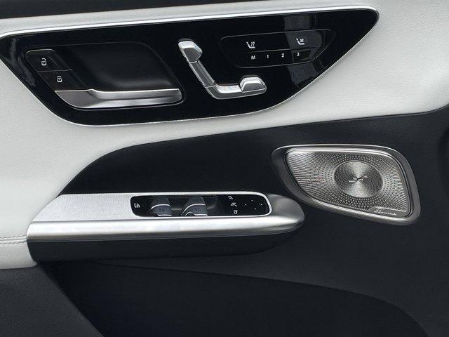 new 2025 Mercedes-Benz GLC 350e car, priced at $70,095