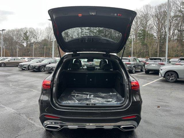 new 2025 Mercedes-Benz GLC 300 car, priced at $60,585