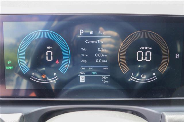 new 2025 Hyundai TUCSON Hybrid car, priced at $35,003