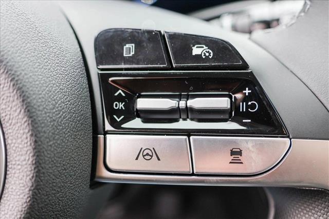 new 2025 Hyundai Elantra car, priced at $31,543