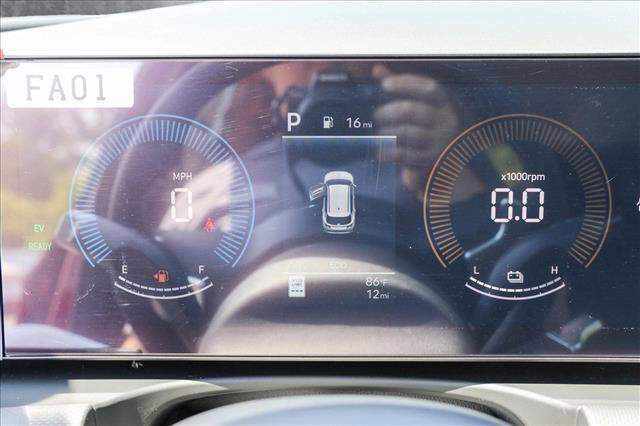 new 2025 Hyundai TUCSON Hybrid car, priced at $35,470