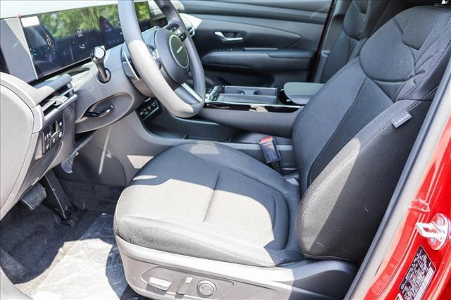 new 2025 Hyundai TUCSON Hybrid car, priced at $35,470