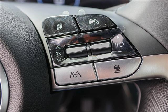 new 2025 Hyundai Elantra car, priced at $31,607