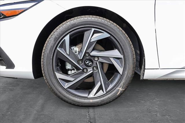 new 2025 Hyundai Elantra car, priced at $29,224