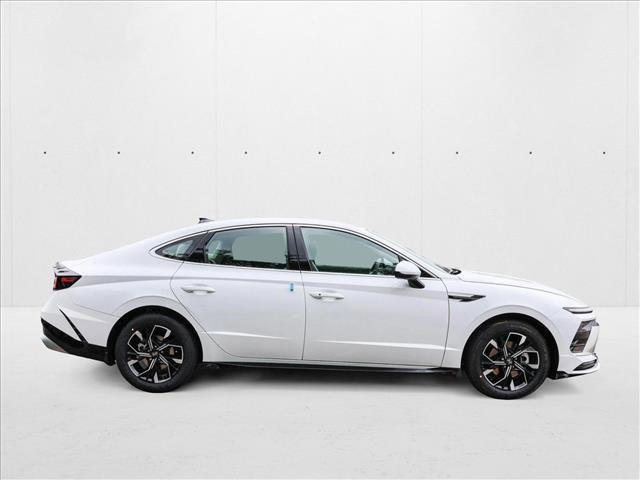 new 2025 Hyundai Sonata car, priced at $28,604