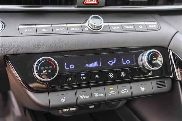 new 2025 Hyundai Elantra car, priced at $27,244