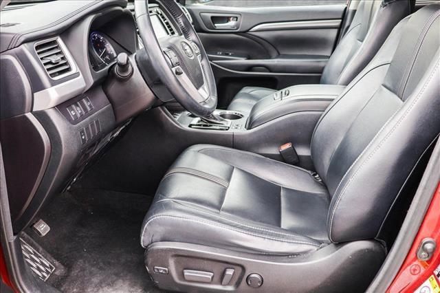 used 2018 Toyota Highlander car, priced at $21,999