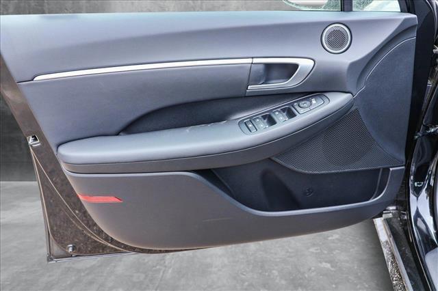 new 2025 Hyundai Sonata Hybrid car, priced at $32,537