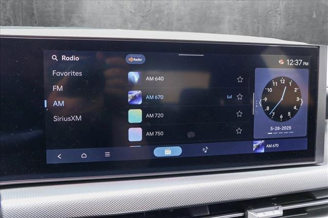 new 2025 Hyundai Sonata Hybrid car, priced at $32,537